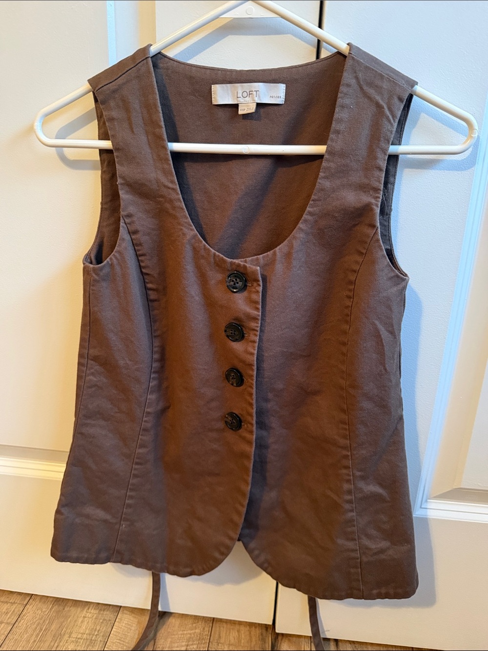 LOFT Brown Sleeveless Button-Front Tank Top